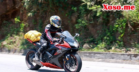 Mơ thấy nam giới đi xe máy trên đường là có sự cạnh tranh